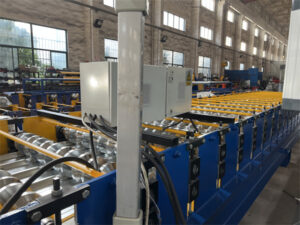 Automatic fence panel sheet roll forming machine 5