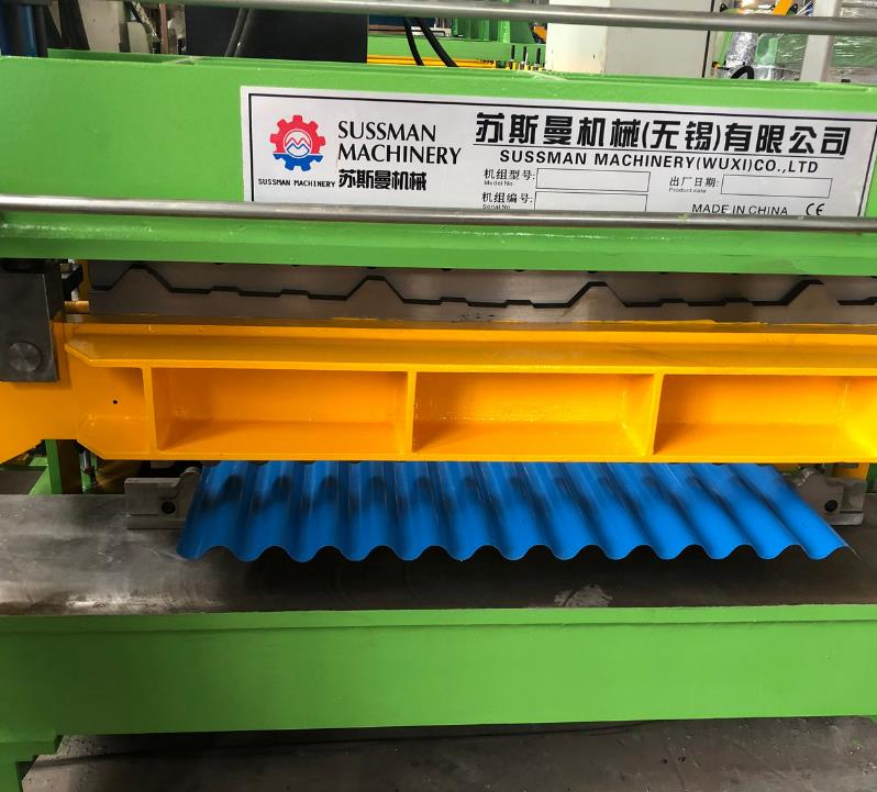 Trapezoidal sheet and corrugated iron sheet double layer roll forming machine