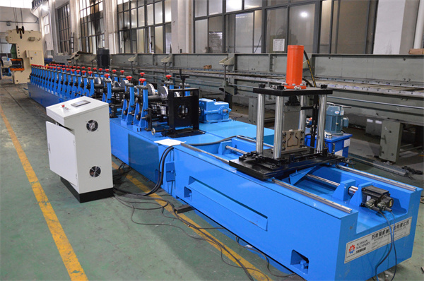 upright racking roll forming machine