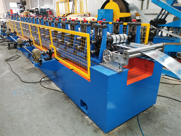 portable roll forming machine