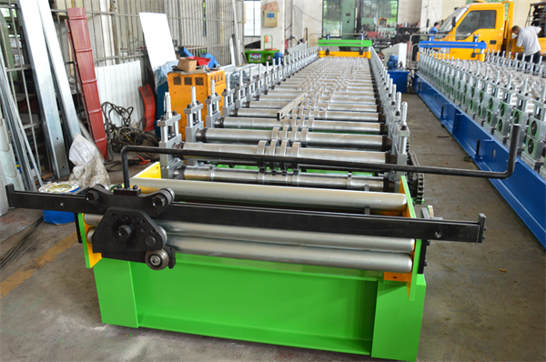 Color steel roll forming machine 3