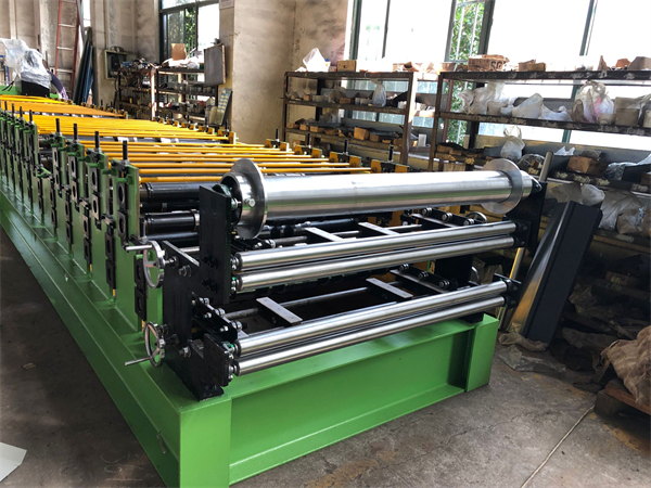 steel sheet roll forming machine
